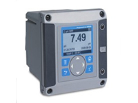 Polymetron 9500 通用控制器